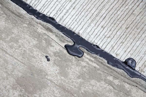 Pavement Crack Sealing Service